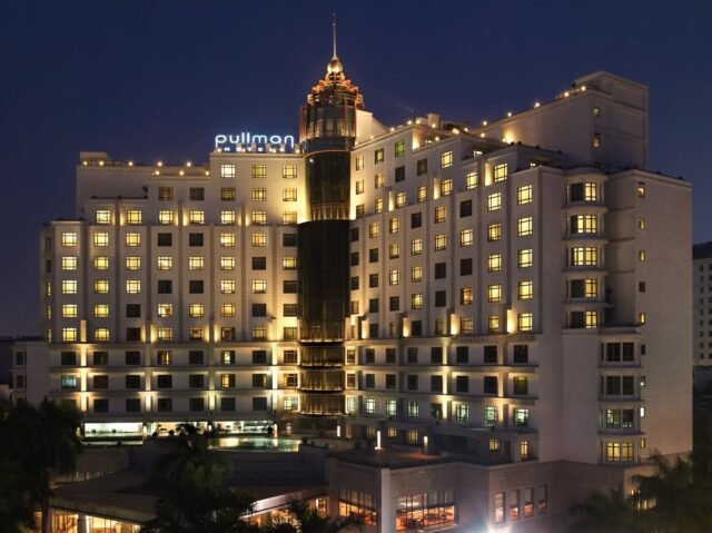 Exterior-night-time-1