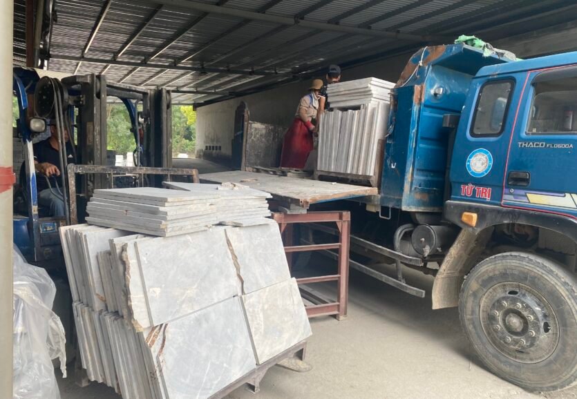 Vietnam yellow marble in factory